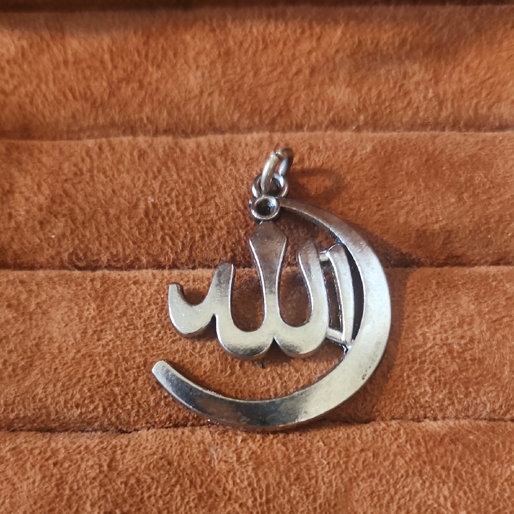 Allah Pendant Sterling Silver Crescent Pendant from Saudia